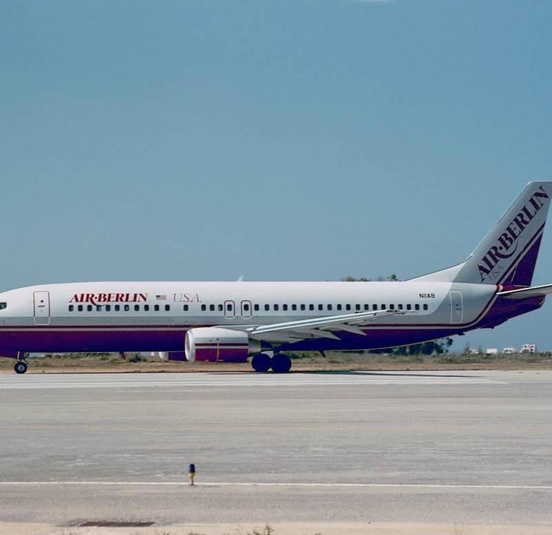 N11AB - Boeing