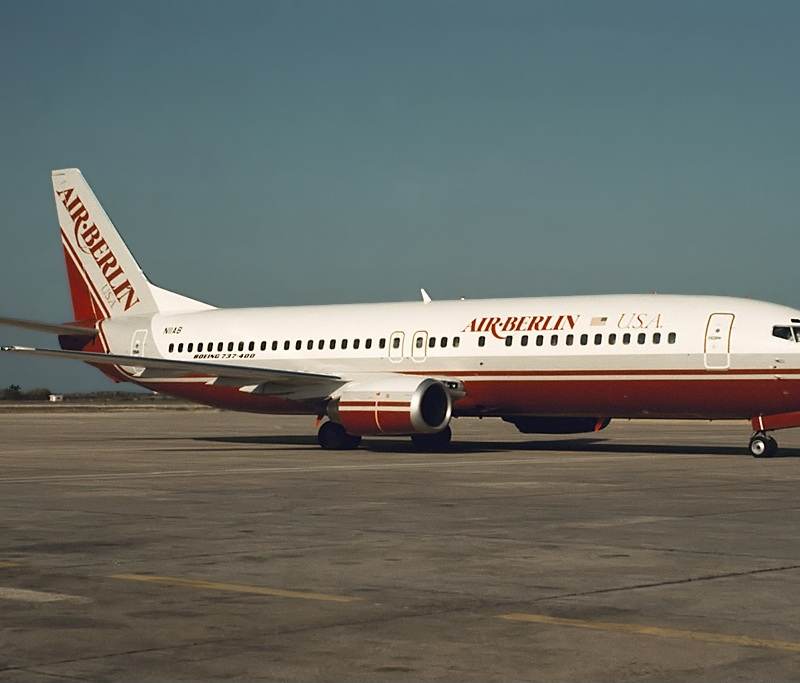 N11AB - Boeing