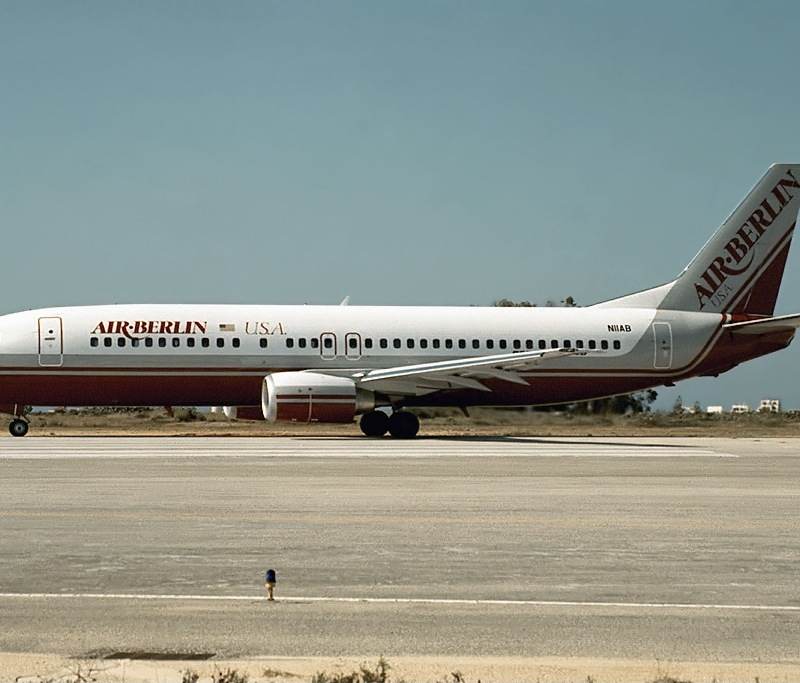 N11AB - Boeing