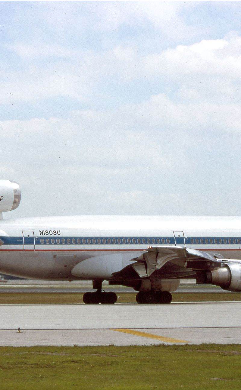 N1808U - Douglas