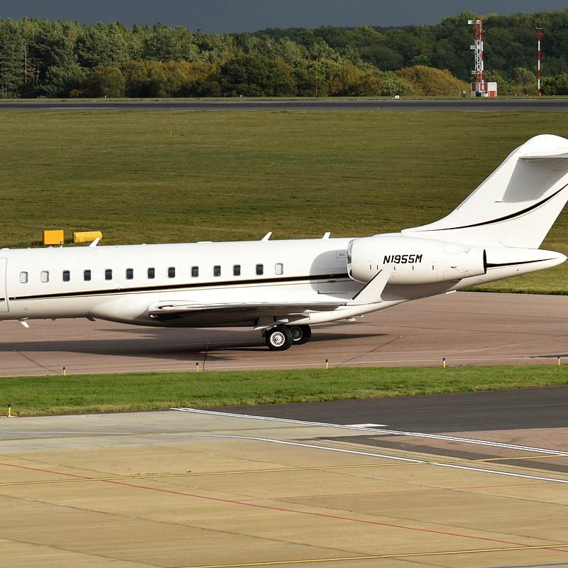 N1955M - Business jet