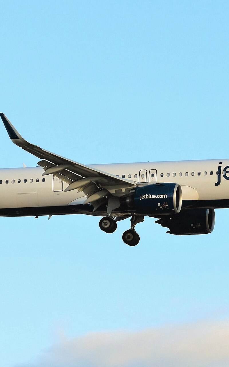 N2002J - Airbus