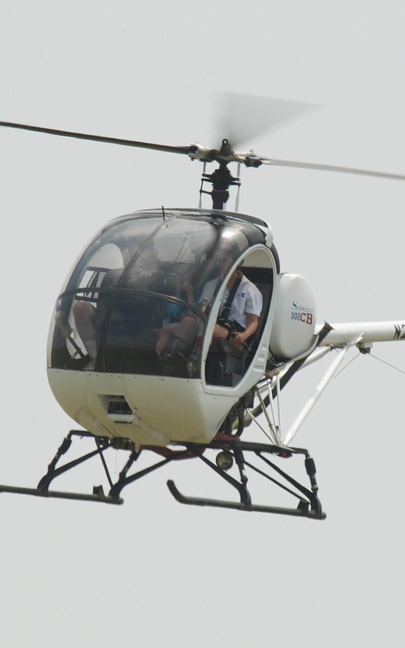 N2032S - Helicopter