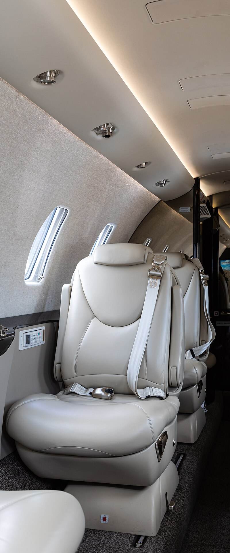 N139XL - Business jet