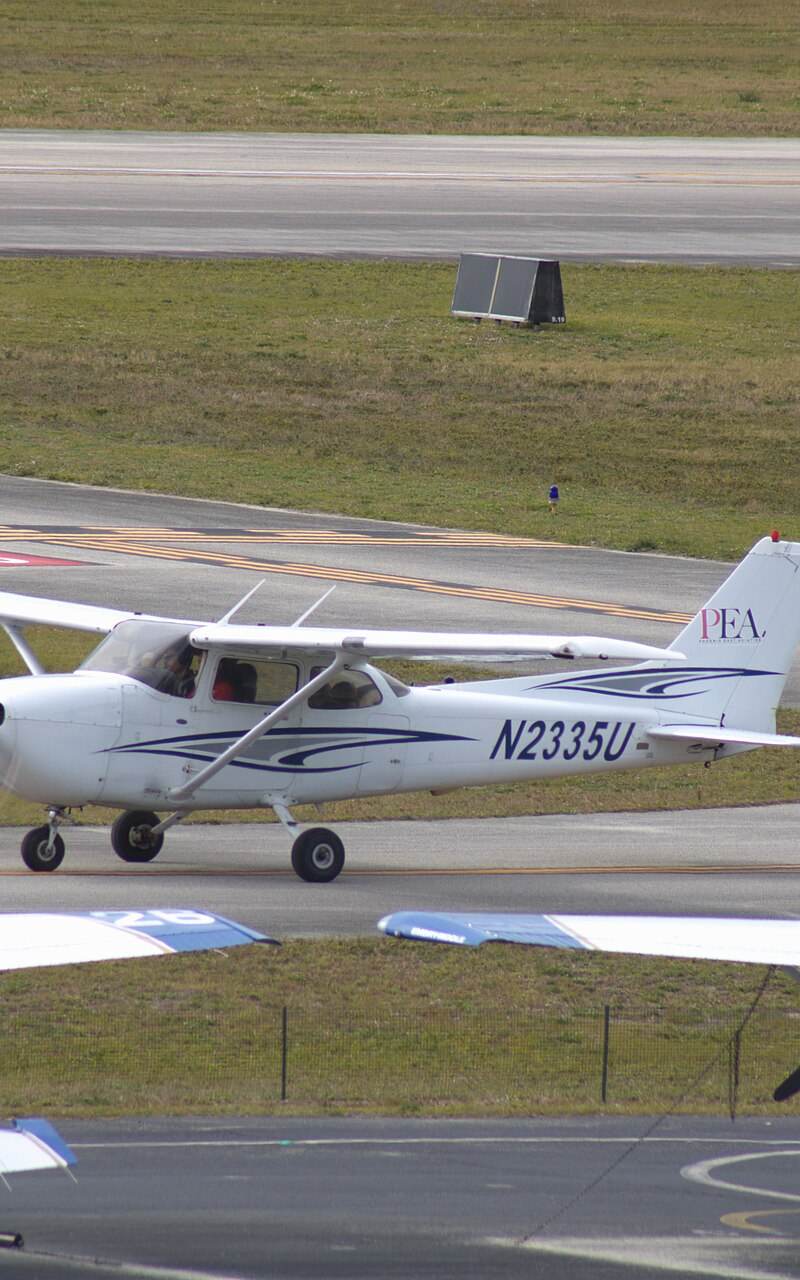N2335U - Single-engine aircraft