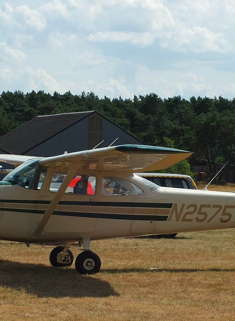 N2575Y - Cessna