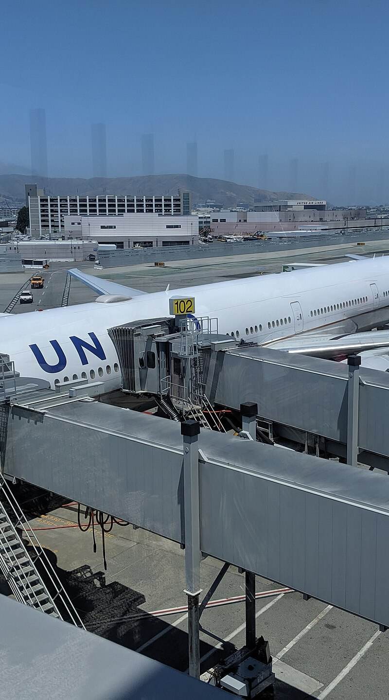 N2737U - Aircraft