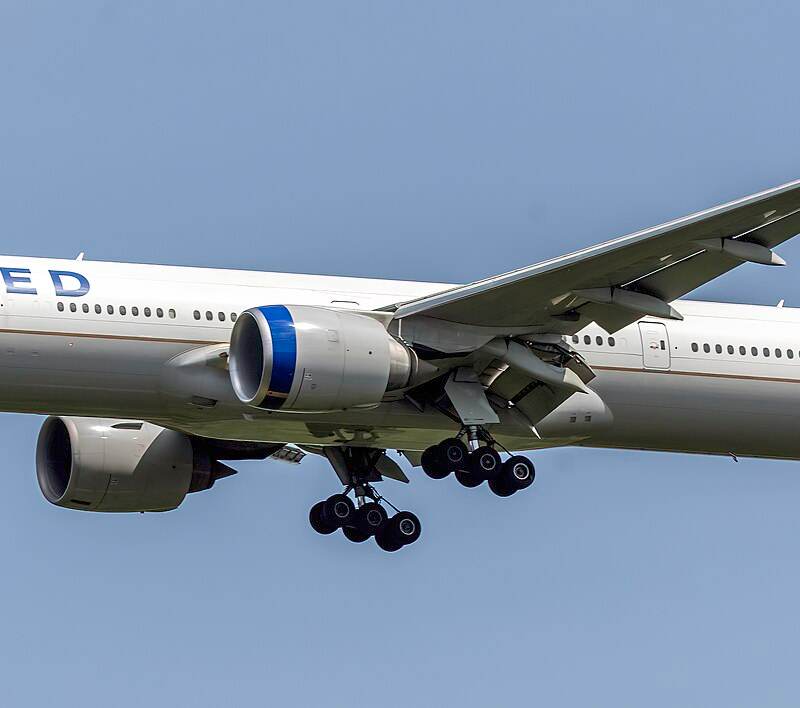 N2737U - Boeing