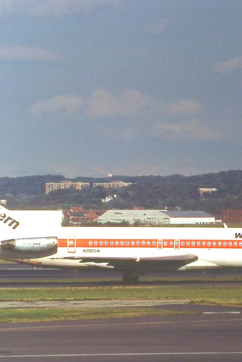 N2805W - Boeing