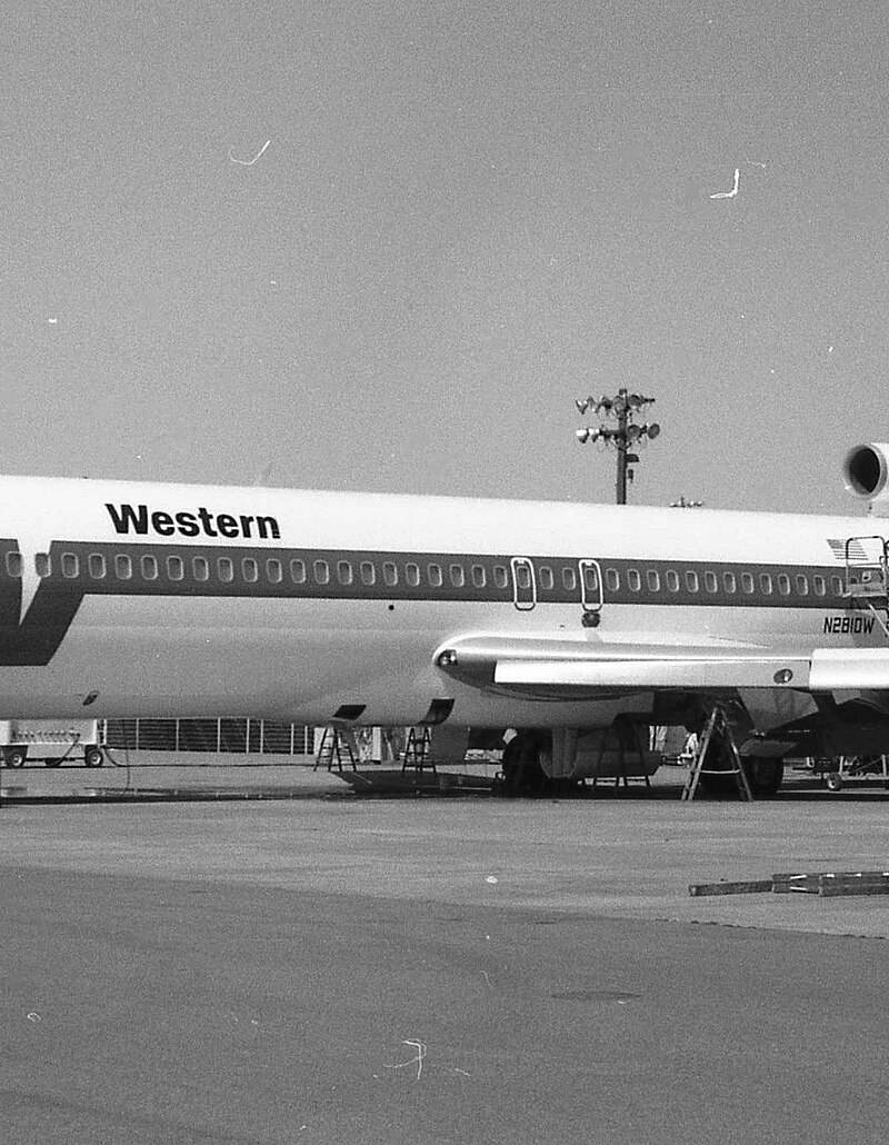 N2810W - Aircraft
