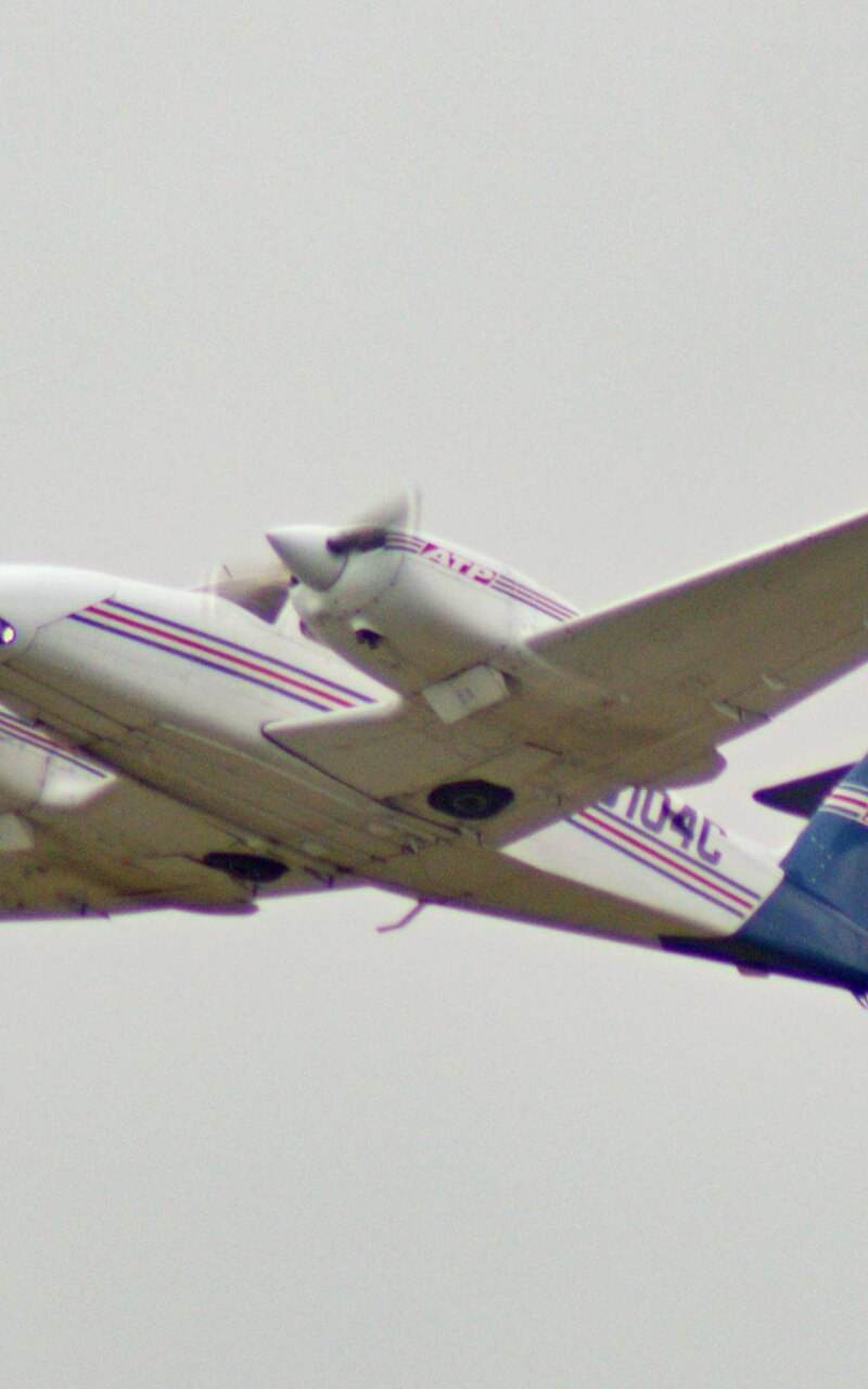 N3104C - Twin-engine aircraft