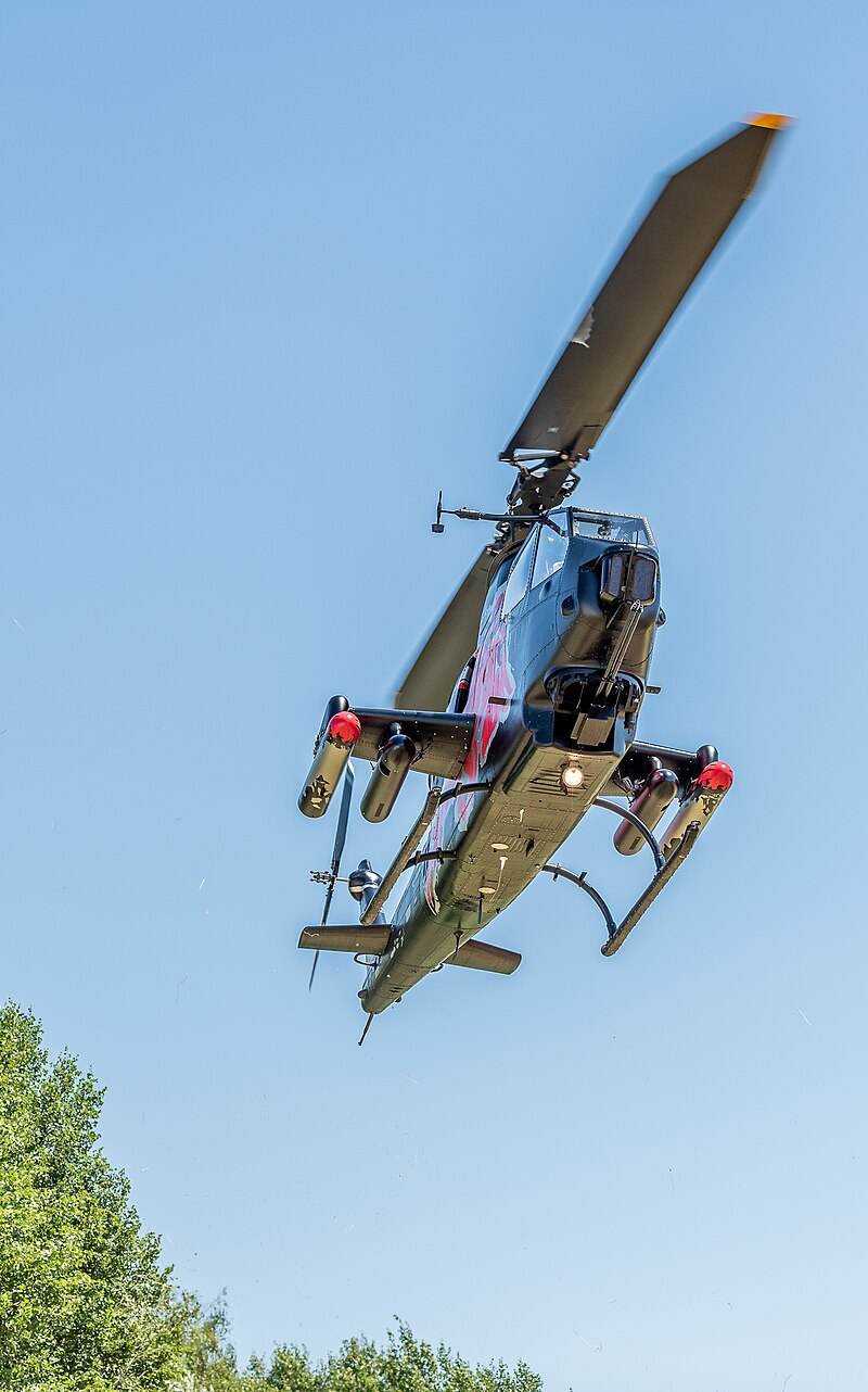 N11FX - Helicopter
