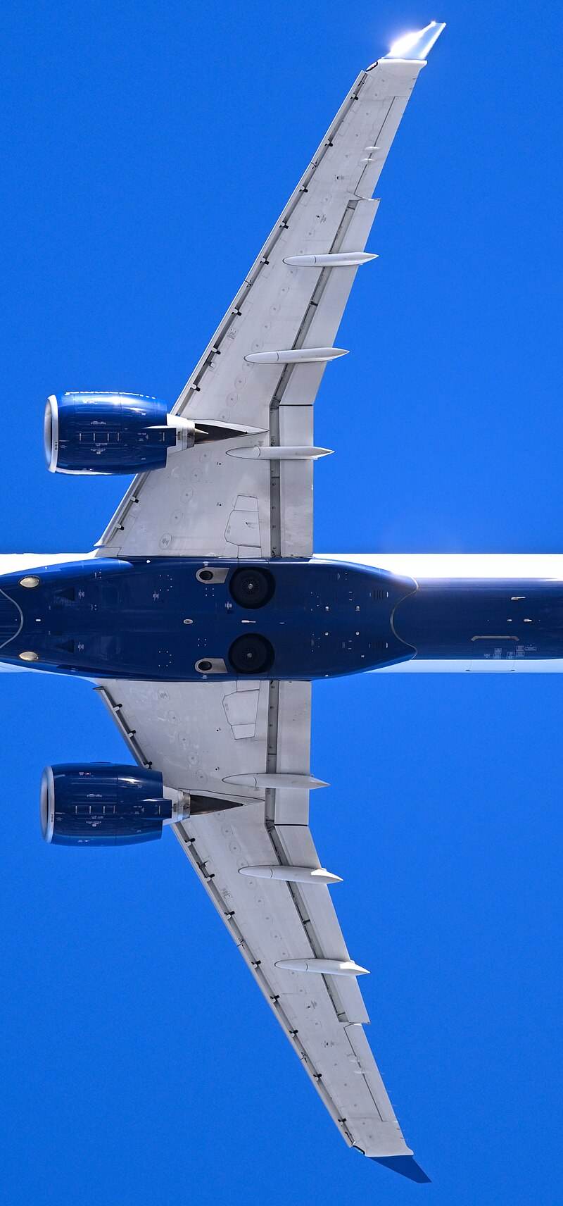 N3145J - Twin-engine aircraft