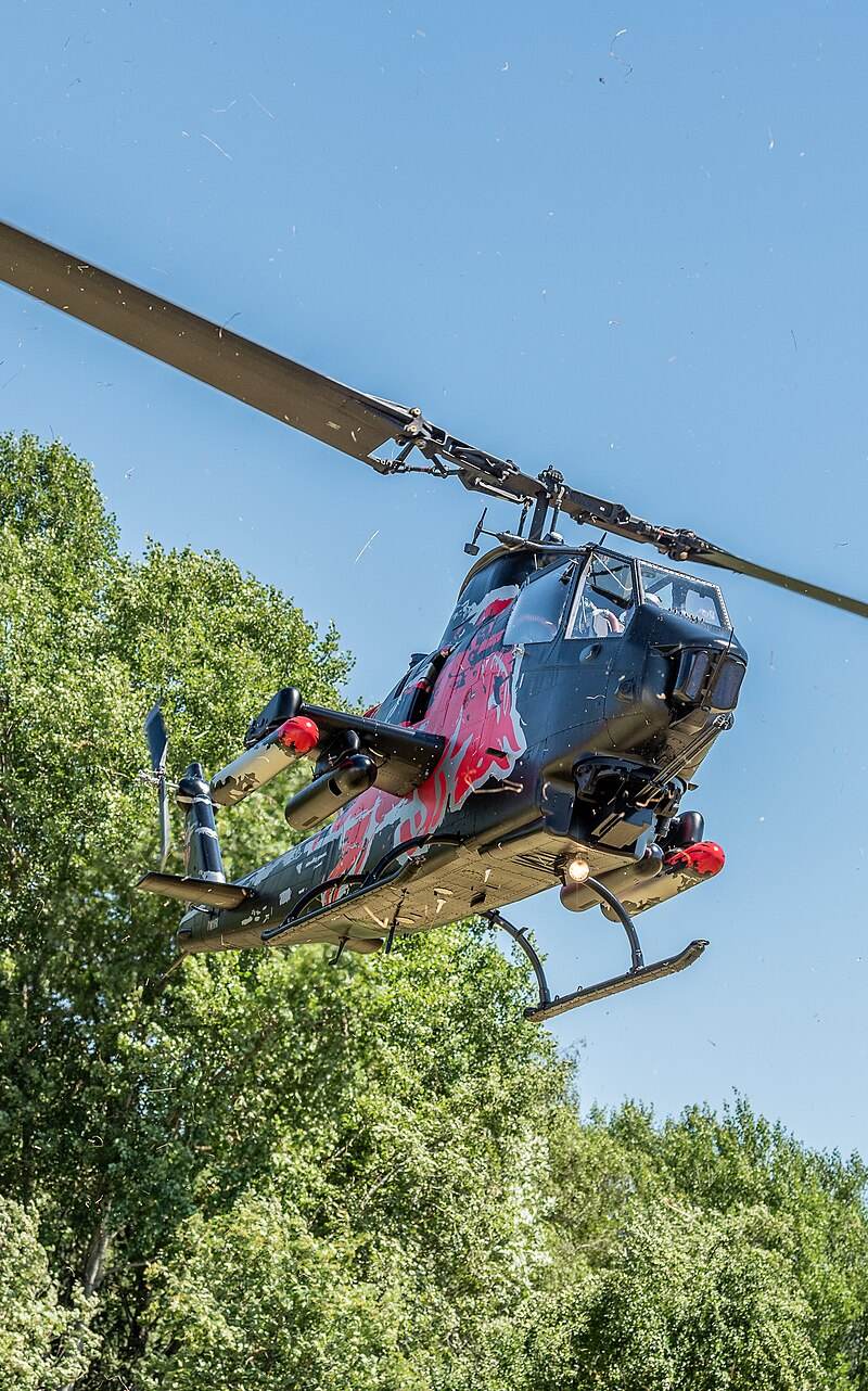 N11FX - Helicopter