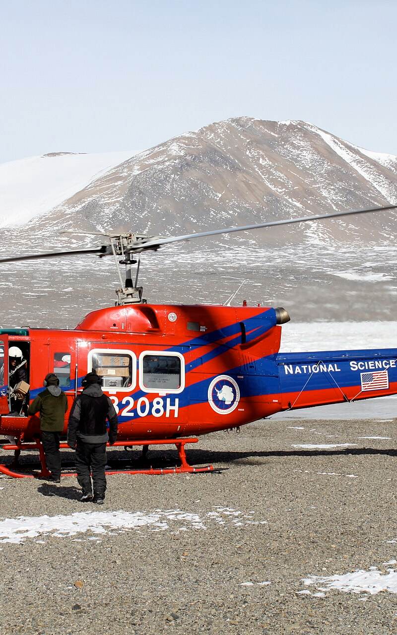 N3208H - Helicopter