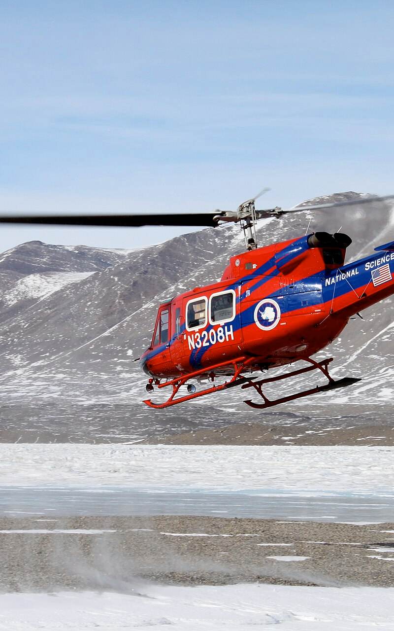 N3208H - Helicopter