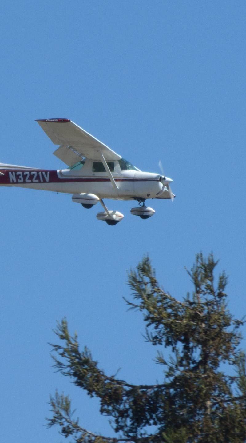 N3221V - Single-engine aircraft