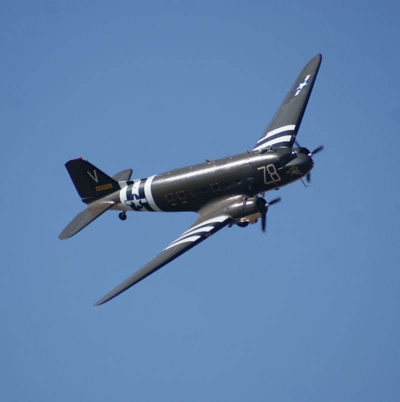  - Twin-engine aircraft
