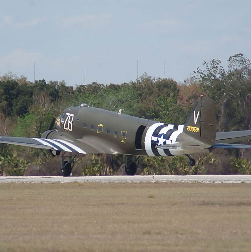  - Twin-engine aircraft