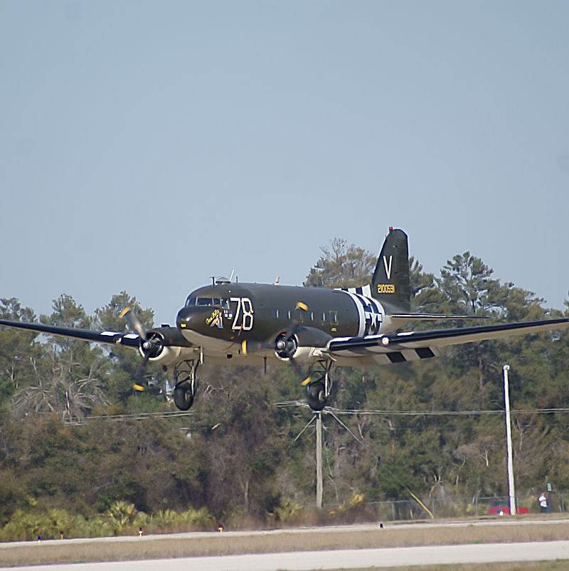  - Twin-engine aircraft