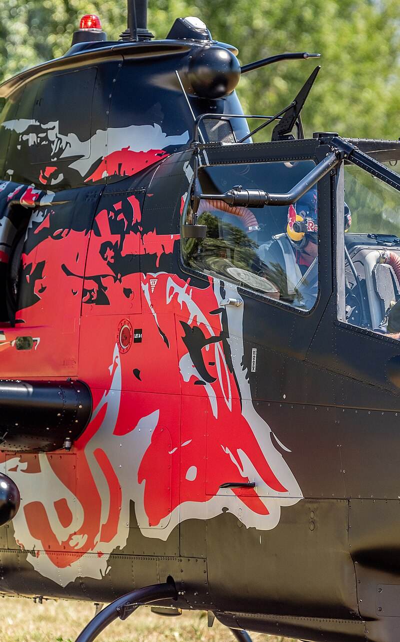 N11FX - Helicopter