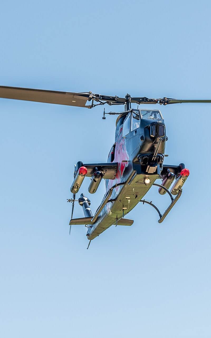 N11FX - Helicopter