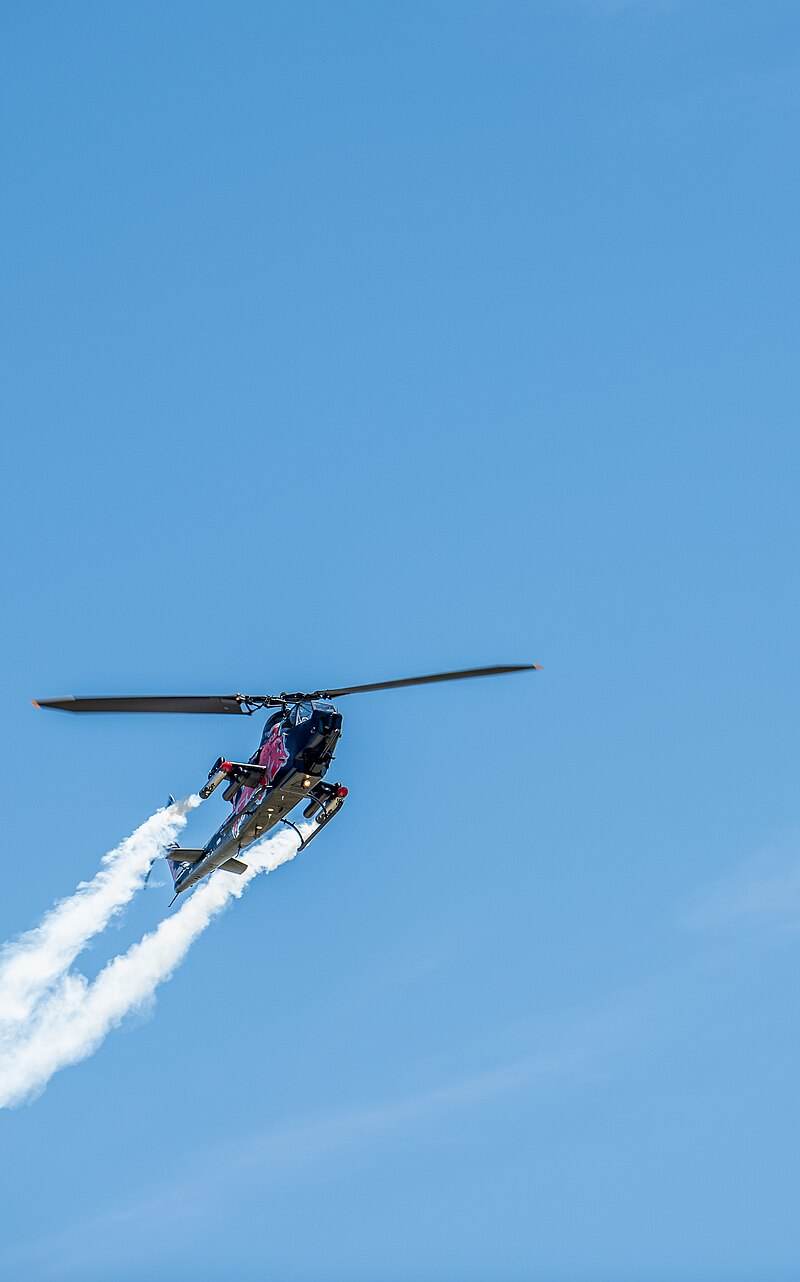 N11FX - Helicopter
