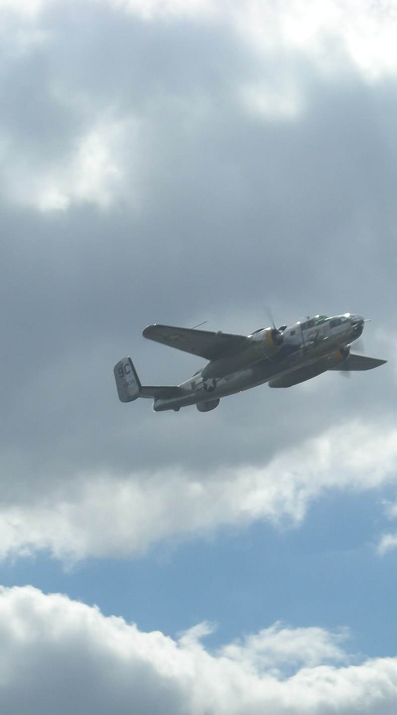  - Twin-engine aircraft