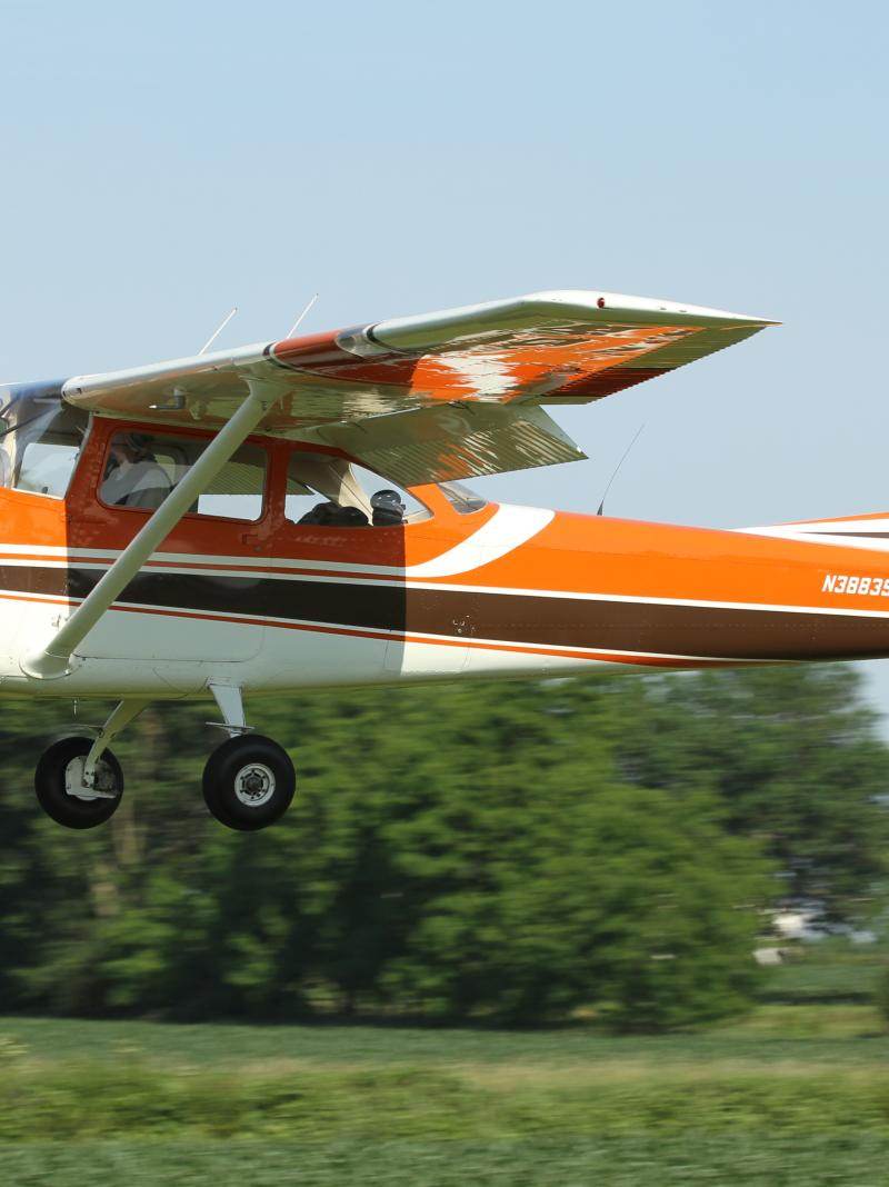 N3883S - Cessna