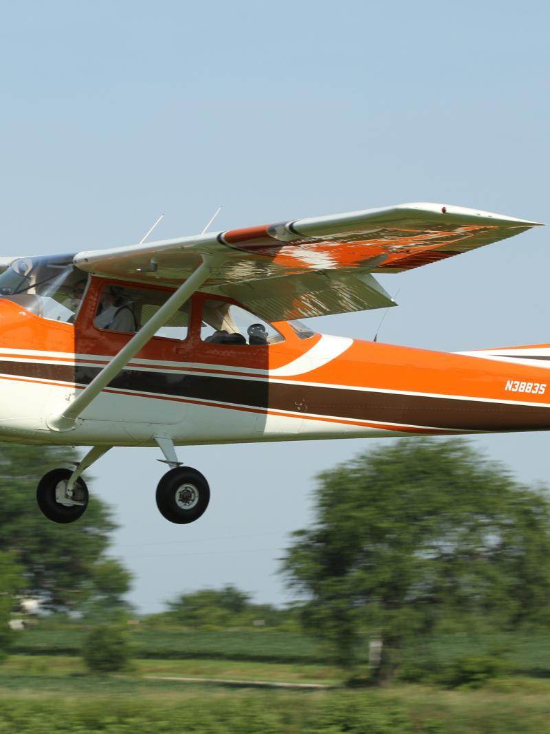 N3883S - Cessna