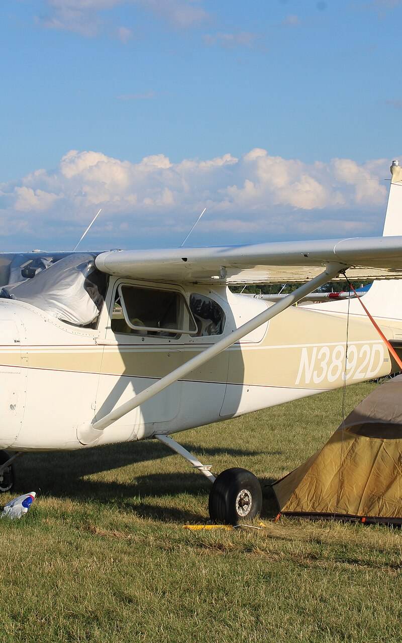 N3892D - Cessna