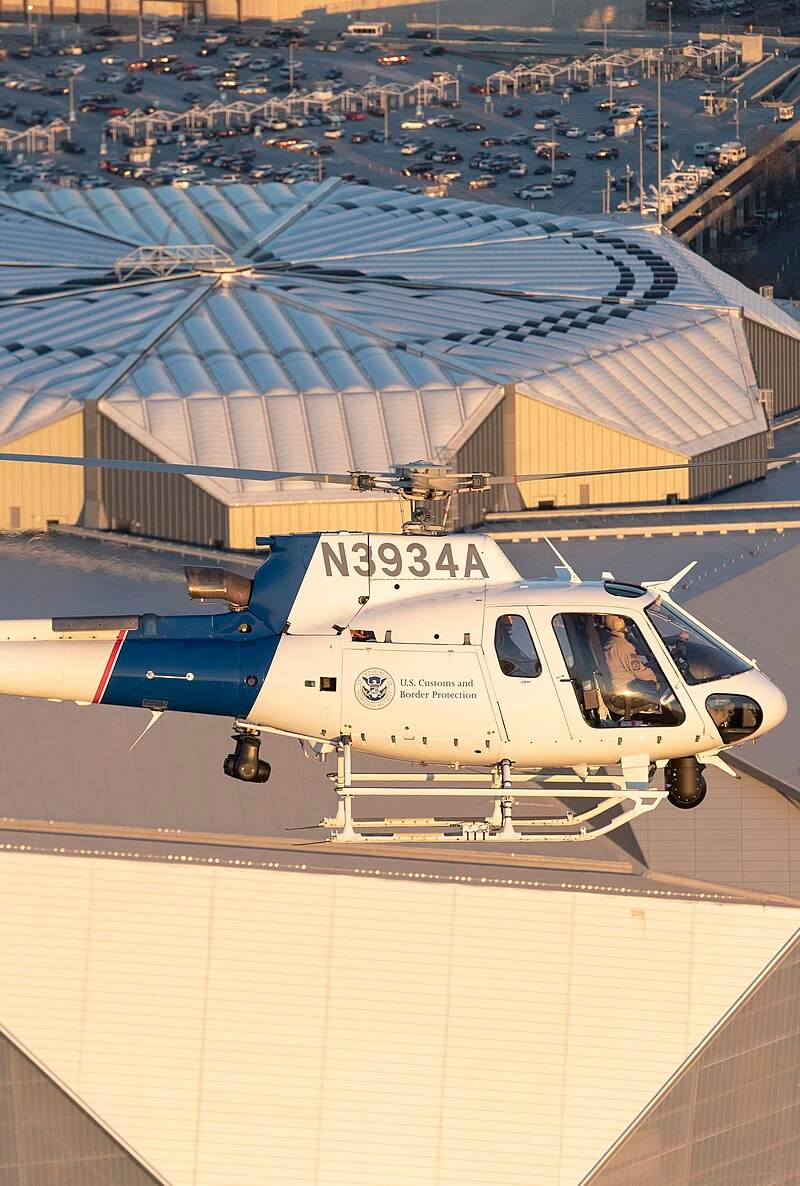 N3934A - Helicopter