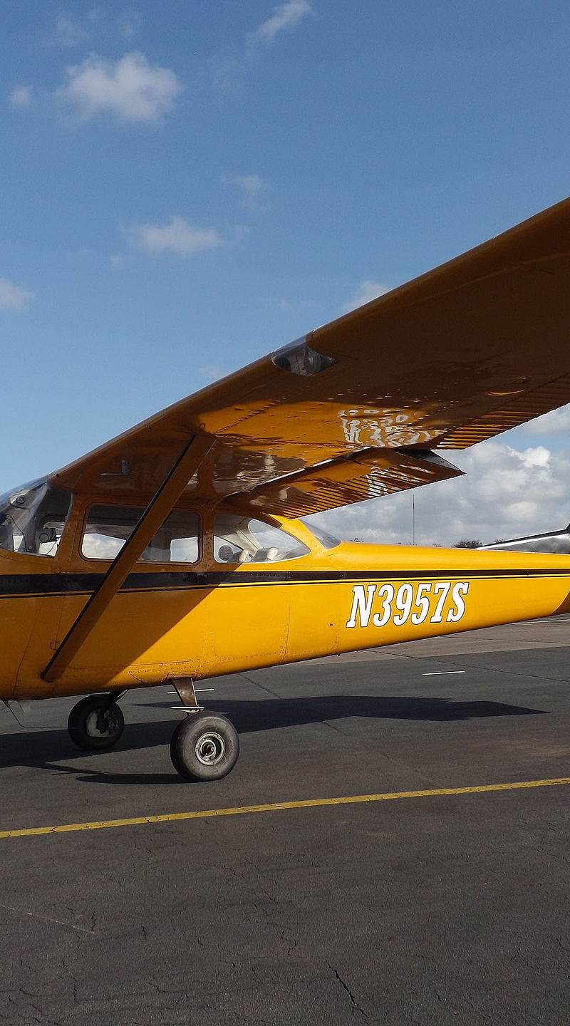 N3957S - Single-engine aircraft