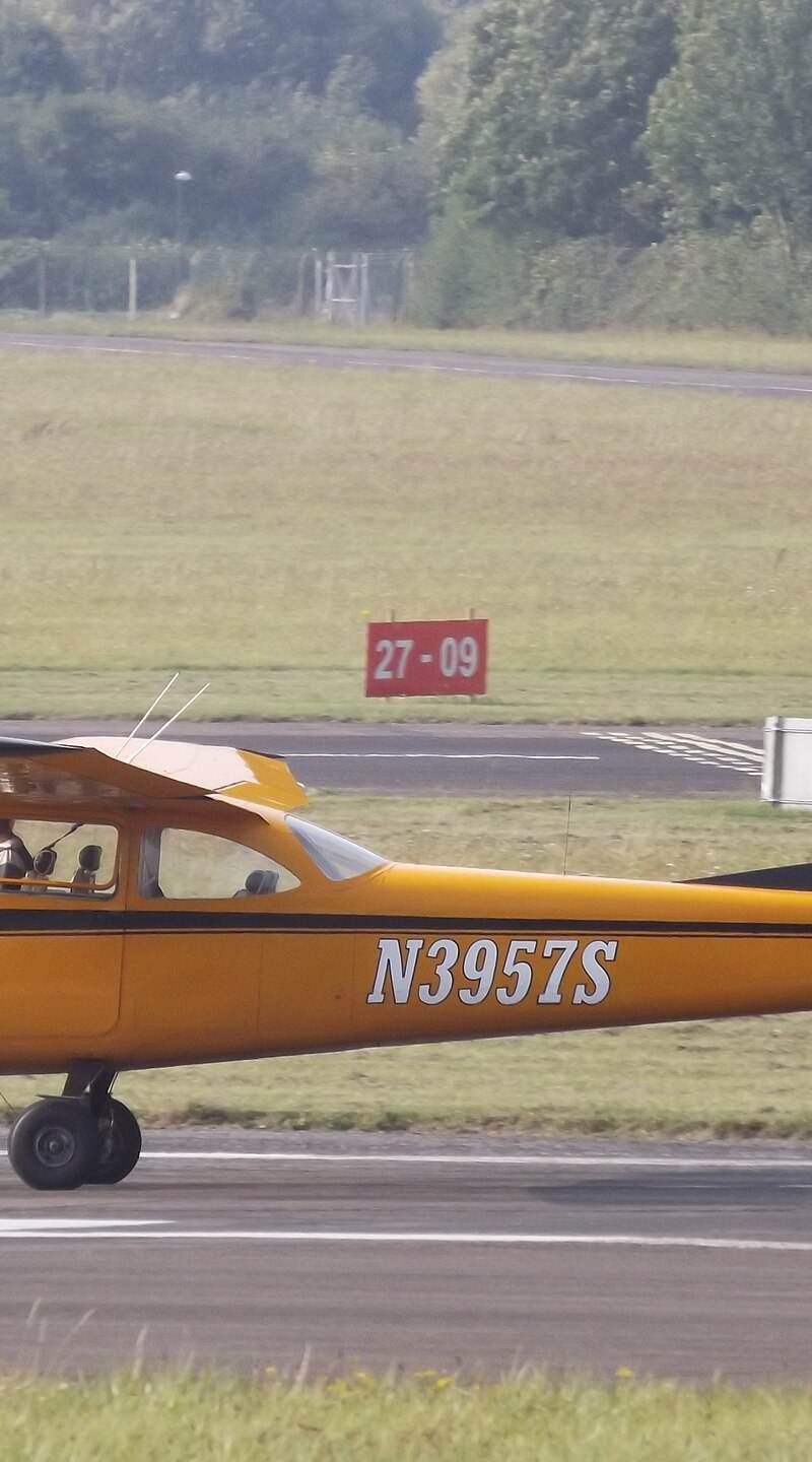 N3957S - Single-engine aircraft