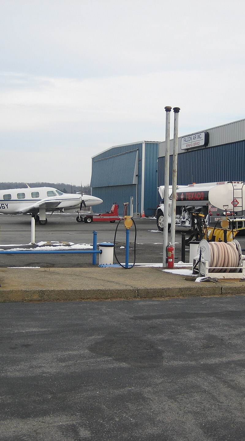 N4266Y - Twin-engine aircraft