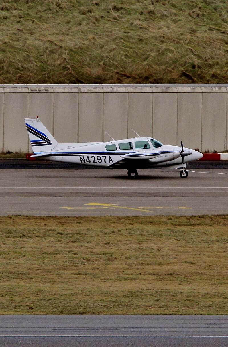 N4297A - Twin-engine aircraft
