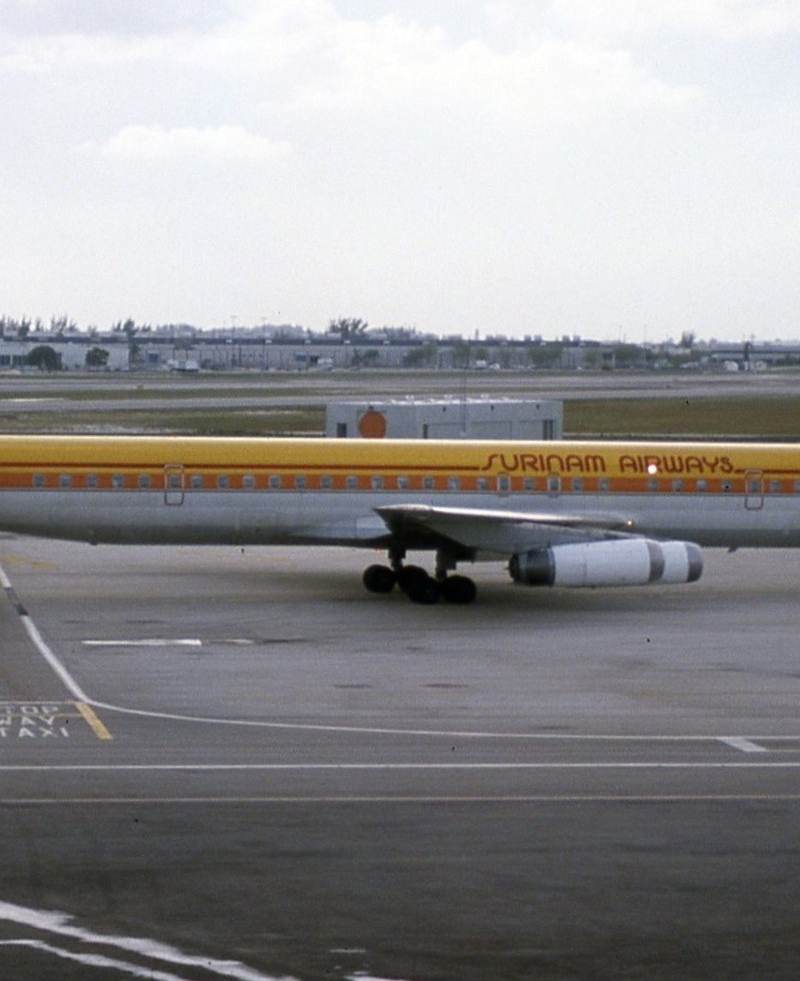 N4935C - Aircraft
