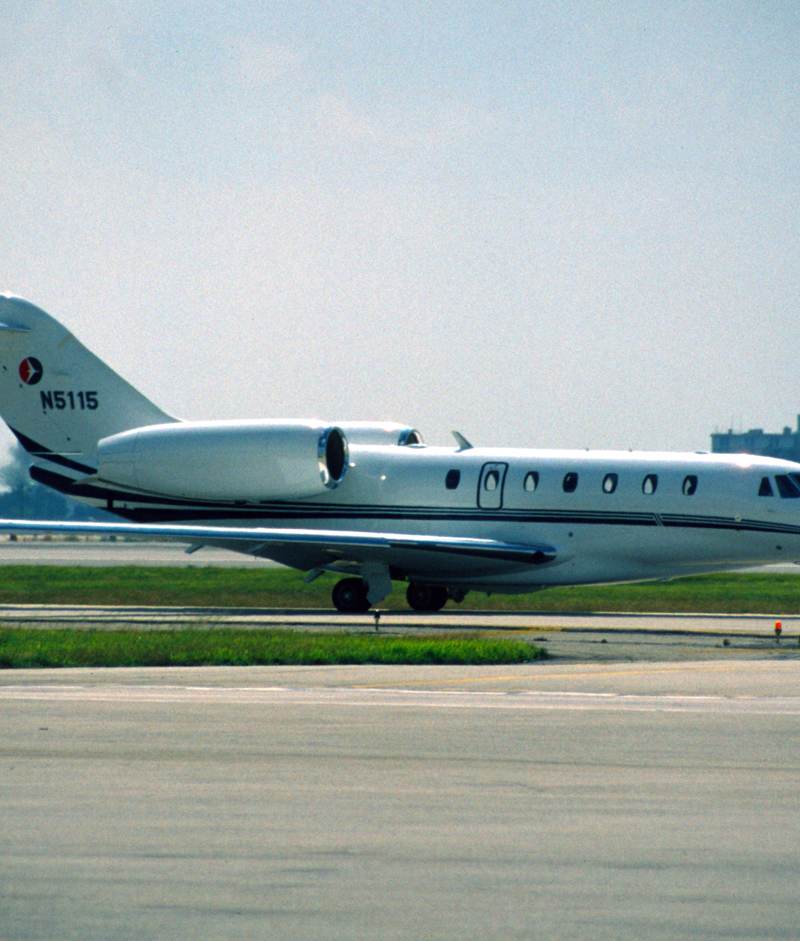 N5115 - Business jet