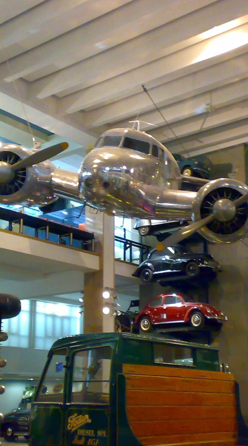  - Twin-engine aircraft