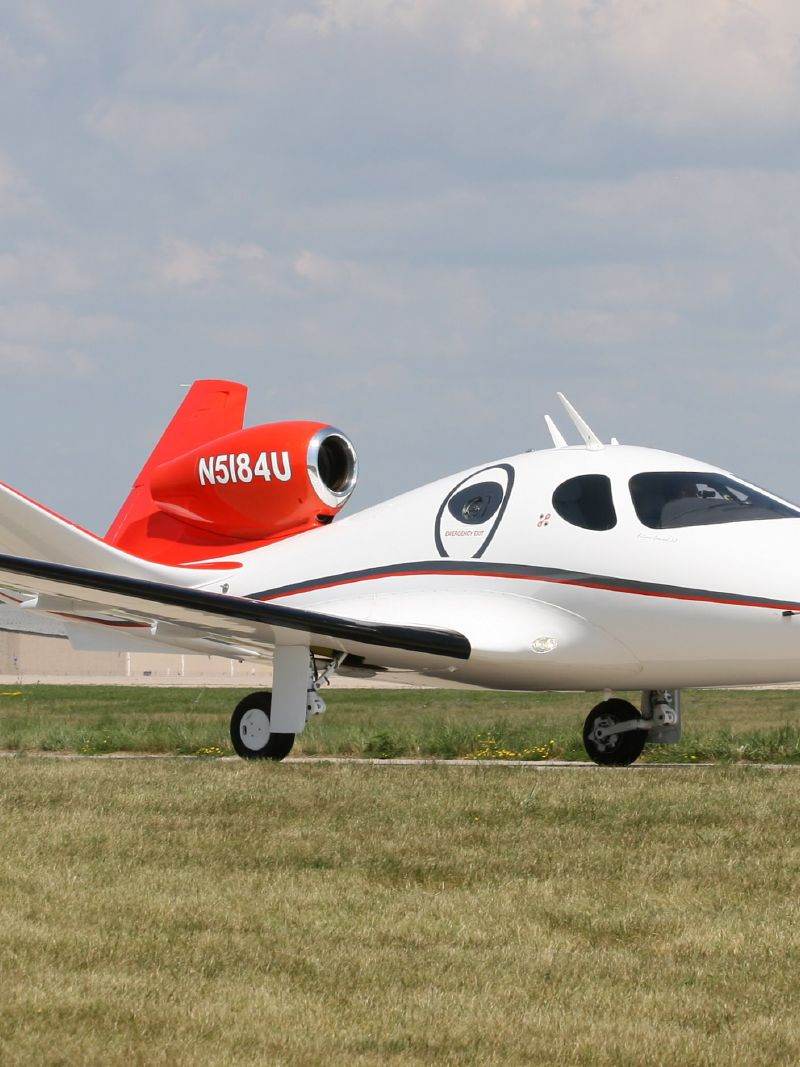 N5184U - Cirrus