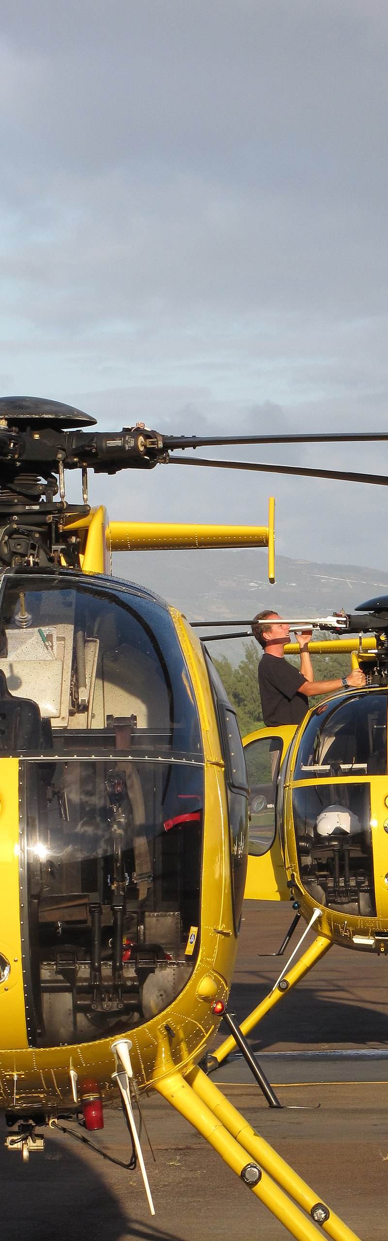 N58251 - Helicopter