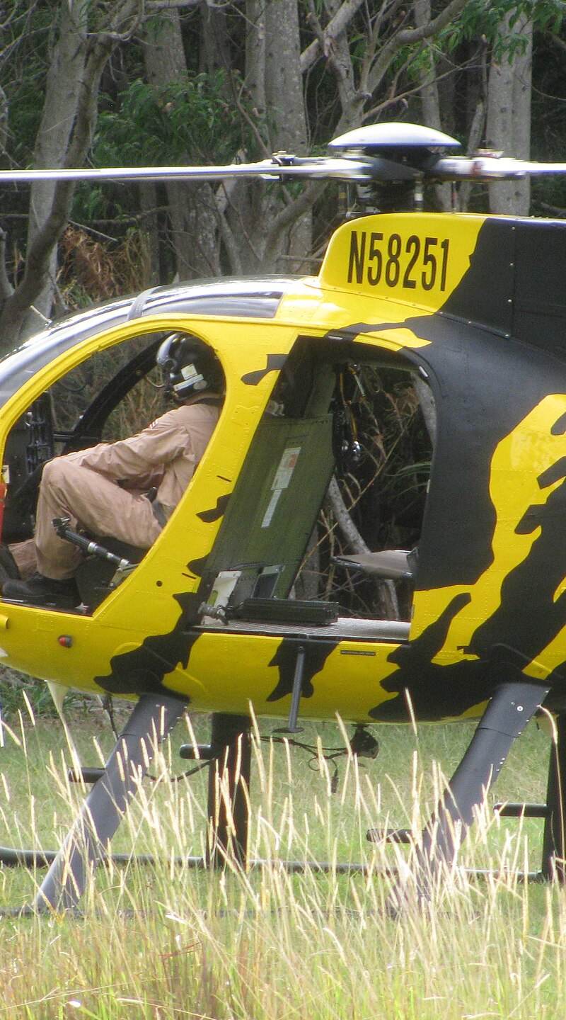 N58251 - Helicopter
