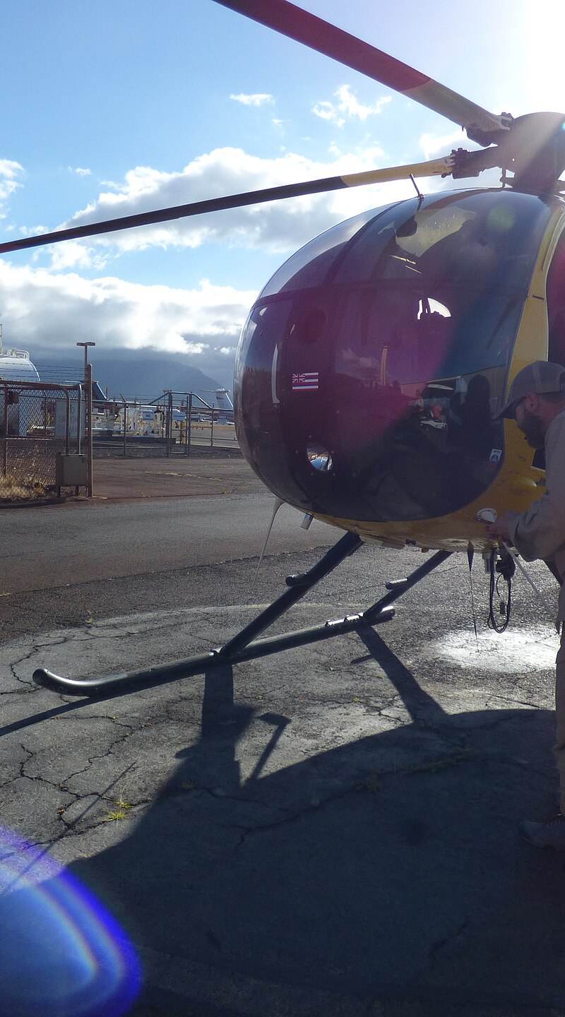 N58251 - Helicopter