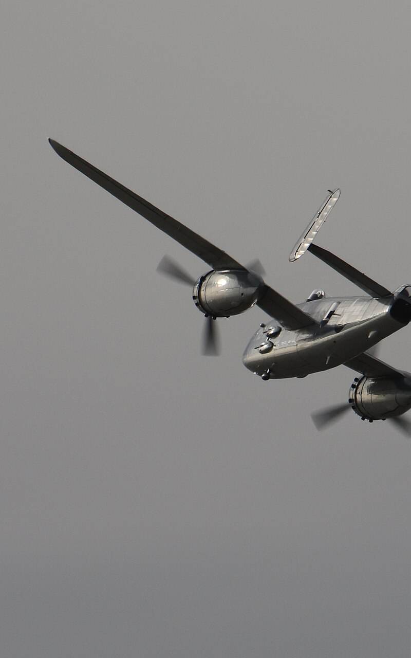  - Twin-engine aircraft