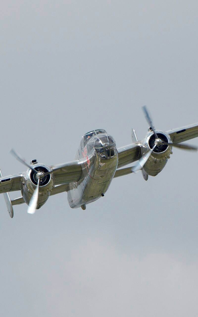  - Twin-engine aircraft