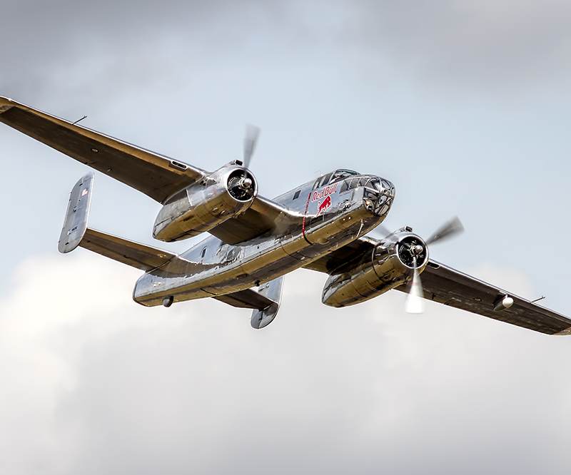 N6123C - Twin-engine aircraft
