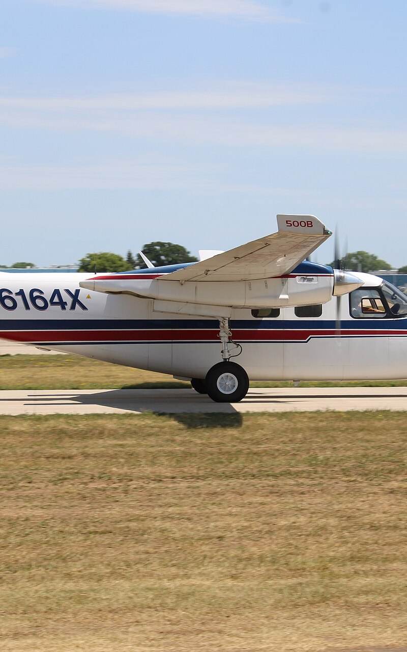 N6164X - Twin-engine aircraft