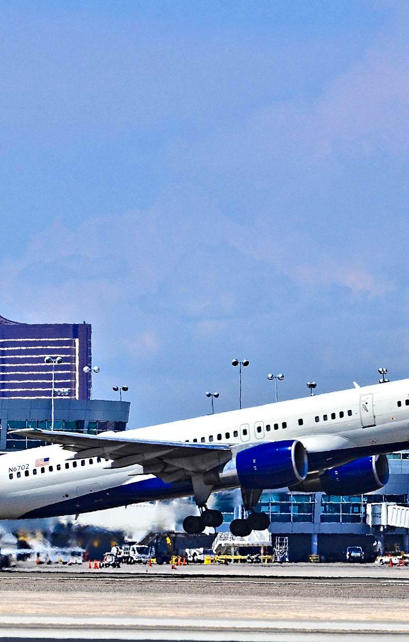 N6702 - Boeing