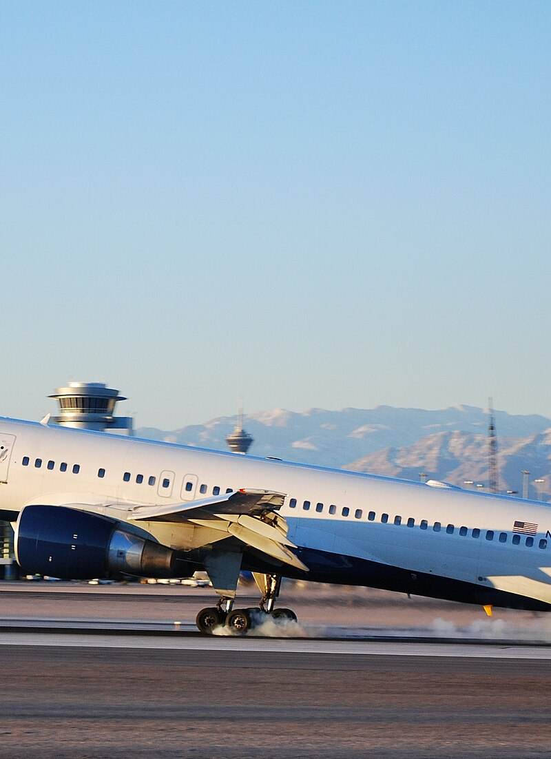 N6705Y - Twin-engine aircraft
