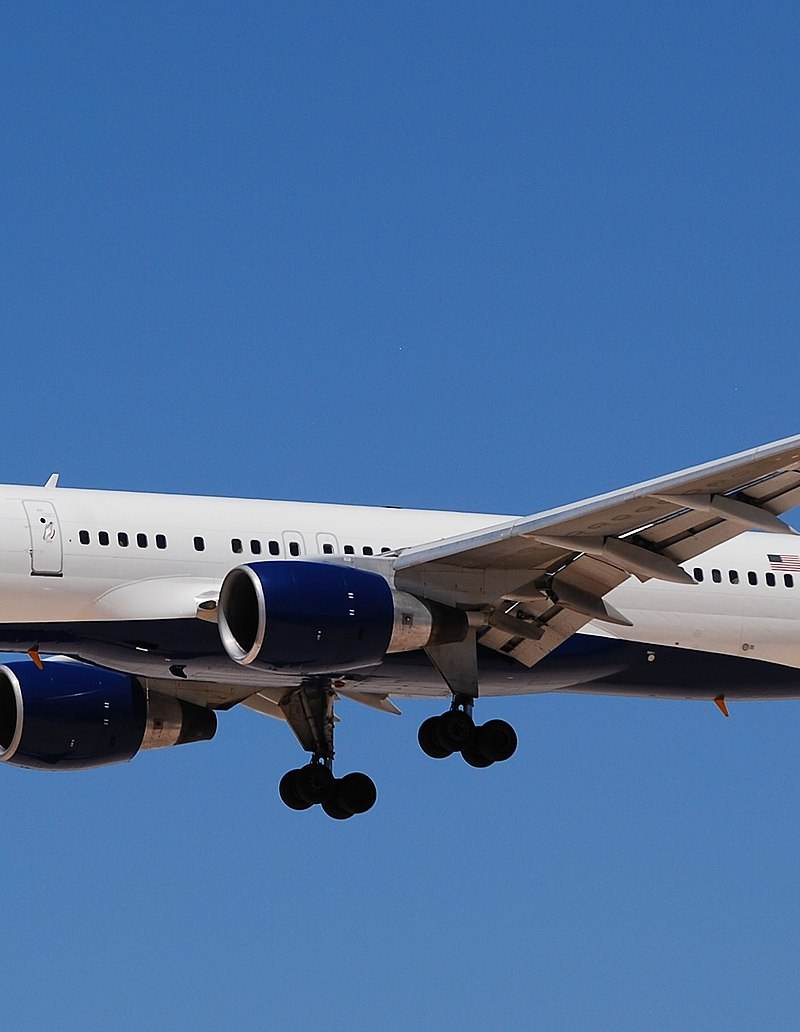 N6709 - Twin-engine aircraft